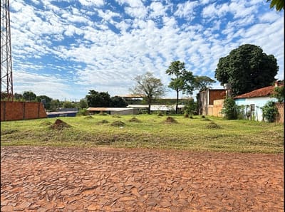 Vendo Terreno de 364,5 m² en Ciudad del Este – Barrio Don Bosco