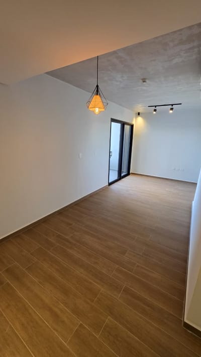 DEPARTAMENTO DE 2 DORMITORIOS EN ALQUILER. EDIFICIO AIRES DE LAUREL