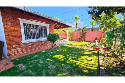 EN VENTA AMPLIA Y LINDA CASA EN FERNANDO DE LA MORA