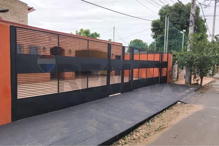 CASA EN VENTA – LAURELTY, SAN LORENZO
