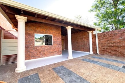 Casa a estrenar con estilo y comodidad en Villa Elisa