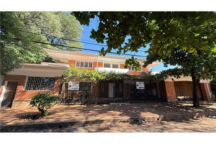 Casa-Venta-Goya 757, Mariscal López, Asunción