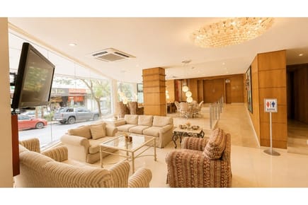 Vendo emblemático Hotel en Ciudad del Este, Paraguay