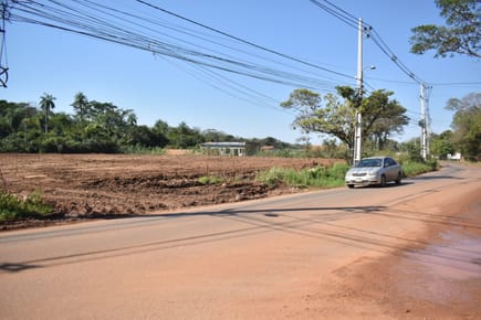 Terreno Comercial 1.000 m² sobre Avenida para Logística / Tinglado