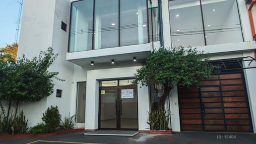 HERMOSA CASA DE 4 DORMITORIOS EN ALQUILER EN GUARAMBARE