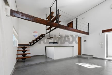 Vendo casa a 1 cuadra de la avenida del Yatch