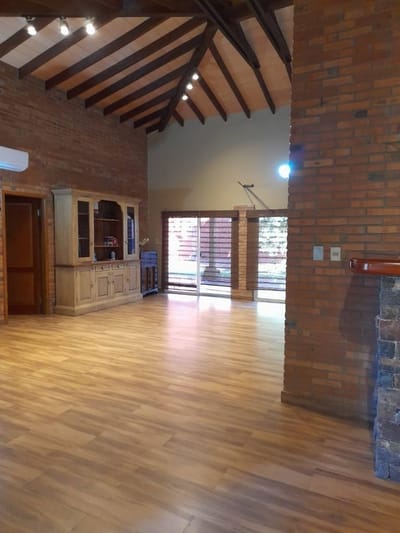 VENDO - Amplia Casa en Venta Barrio Loma Merlo , Luque
