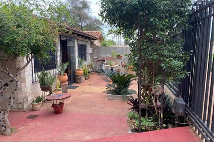 VENDO CASA EN SAN LORENZO