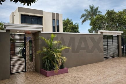 EN VENTA – AMPLIA CASA EN ENCARNACIÓN | BARRIO LA PAZ