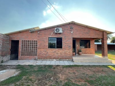 Quinta 2 dorm. en terreno de 900 m² | Ypacaraí