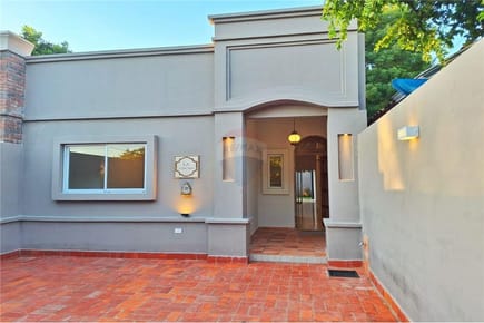 VENDO CASA TOSCANA A ESTRENAR EN LUQUE CUARTO BARRIO