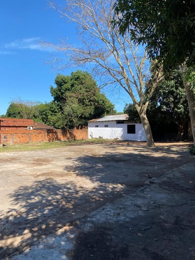En Alquiler Terreno Comercial Sobre Importante Avenida En San Antonio, Central.