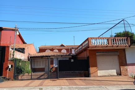 VENDO CASA IDEAL PARA VIVIR Y EMPRENDER   J.A