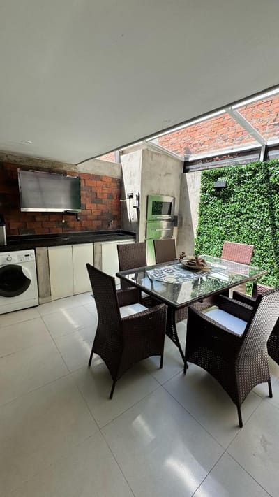 VENDO DUPLEX ZONA CALLE FELICIDAD- LAMBARE