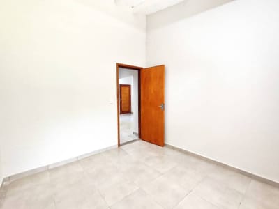EN VENTA CHALET EN LA CIUDAD DE LUQUE 
