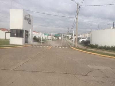 CASA EN URBANIZACION CERRADA