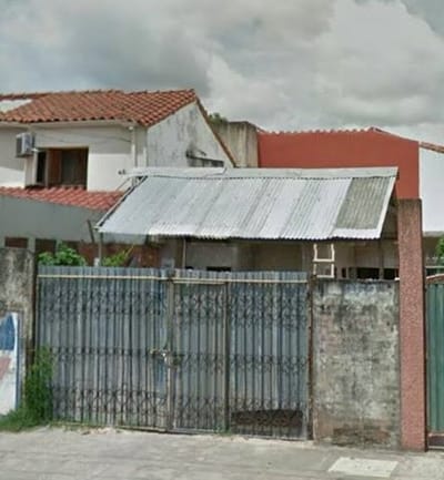 Lote + contrucción de 3 cuartos + baño, lavandería con loza para continuar.