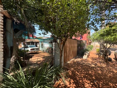 VENTA DE AMPLIO TERRENO DE 428,58 M2 EN FERNANDO DE LA MORA ZONA NORTE