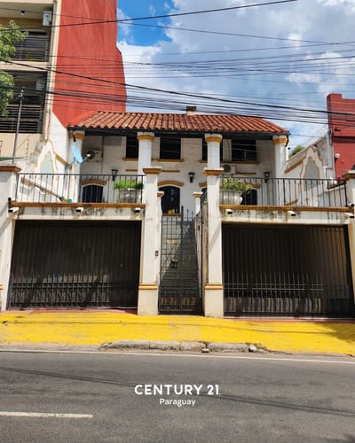 En venta residencial estilo colonial sobre Cerro Cora - Asunción