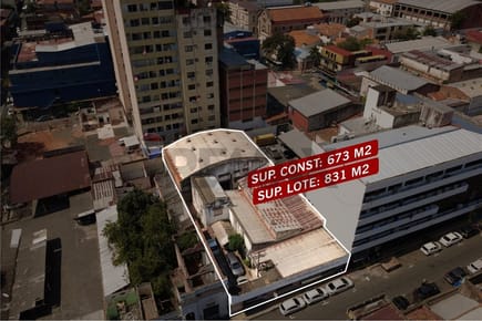 Local comercial con deposito en venta en Asuncion