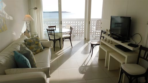 Exclusivo Apartamento 802 en Edificio Vanguardia, Block I, Punta del Este. Vistas panorámicas y confort.