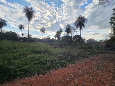 VENDO TERRENO EN BARRIO COSTA FLEITAS AREGUÁ