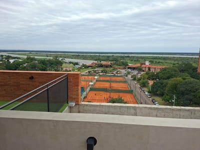 Zona Yacht & Golf Club, Amplio Depto En Alquiler, De 3 Dormitorios En Suite