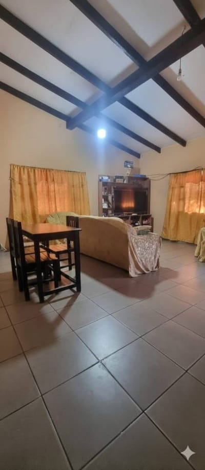 ¡CASA EN VENTA - URBANIZACIÓN JUANCHO (PLAN 3.000)!