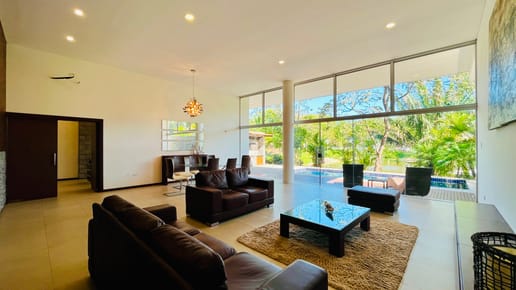 HERMOSA CASA AMOBLADA CON VISTA A LA LAGUNA