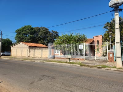 Vendo Casa a refaccionar o demoler en Loma Pyta zona Semidei