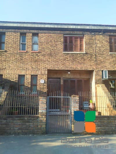 VENTA CASA 2 PLANTAS 3 DORM PATIO COOPERATIVA