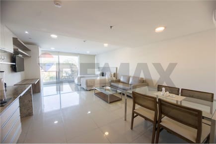 EN VENTA AMPLIO MONOAMBIENTE AMOBLADO EN VILLAMORRA 