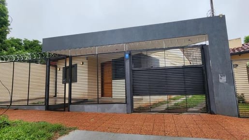 Vendo Chalet tipo Duplex. Villa Elisa. Cod 064