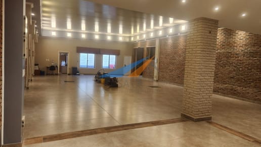 Alquiler Local Comercial Brazo Oriental! 700 M². 2 Plantas! Ideal Salón de Fiestas y Eventos!