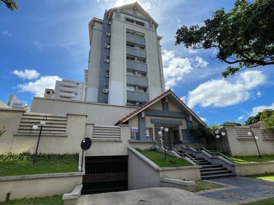 Departamento en Venta ➔ A una cuadra de la Plaza Blacutt. Excelente ubicación