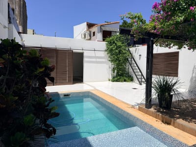 Residencia con piscina en pleno centro de Asunción-OPORTUNIDAD DE INVERSIÓN