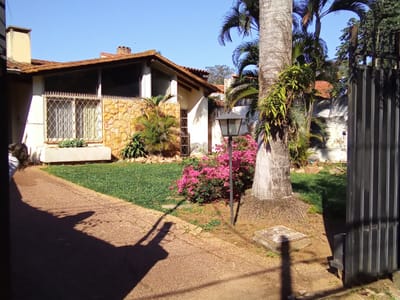 VENDO CASA EN BARRIO MCAL. JOSÉ FÉLIX ESTIGARRIBIA!!!!