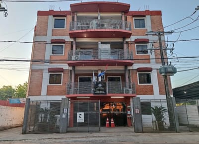 Vendo edificio completo con renta activa en Fernando de la Mora zona Norte 