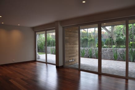 Departamento de Estreno con vista y salida a parque - San Isidro