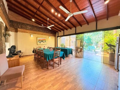Casa 4 dormitorios en Bo. Recoleta