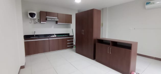 MONOAMBIENTE EN ALQUILER  Av. Busch entre 3do. y 4er. anillo. 