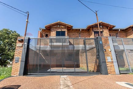 EN VENTA DÚPLEX UBICADO EN FERNANDO DE LA MORA ZONA NORTE
