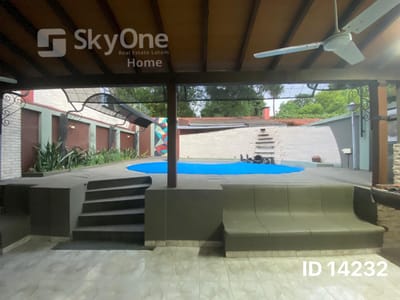 CASA DE 3 HAB, COCHERA ZONA MERCADO