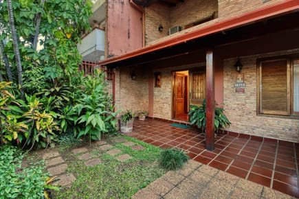 En Venta Casa en el Barrio Ycua Satí Asunción