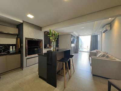 EN VENTA AMPLIO DUPLEX DE 3 DORMITORIOS EN FDO ZONA NORTE