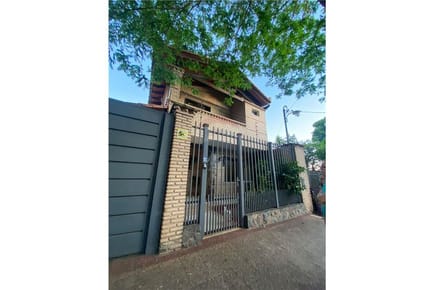 En Alquiler - Casa - Barrio Palomar - Lambaré