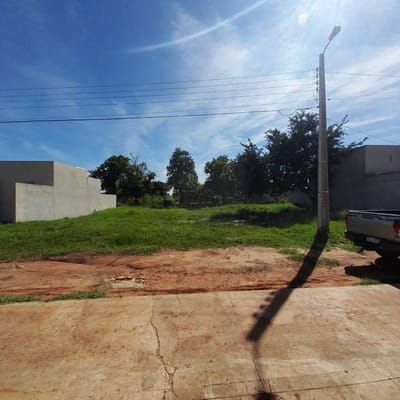 VENDO TERRENO EN EL CONDOMINIO MANANTIALES DE MARGARITA DE LIMPIO