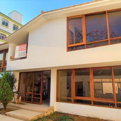 HERMOSA CASA EN VENTA – SAN BORJA