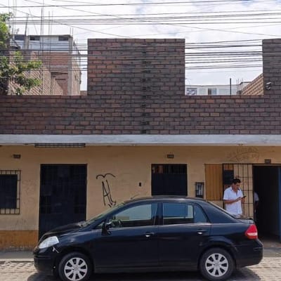 VENDO COMO TERRENO COMERCIAL AT m URB MIRONES