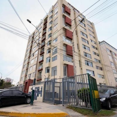 VENDO LINDO DPTO EN SURCO m  DORM  BAOS  COCHERA  DEPSITO